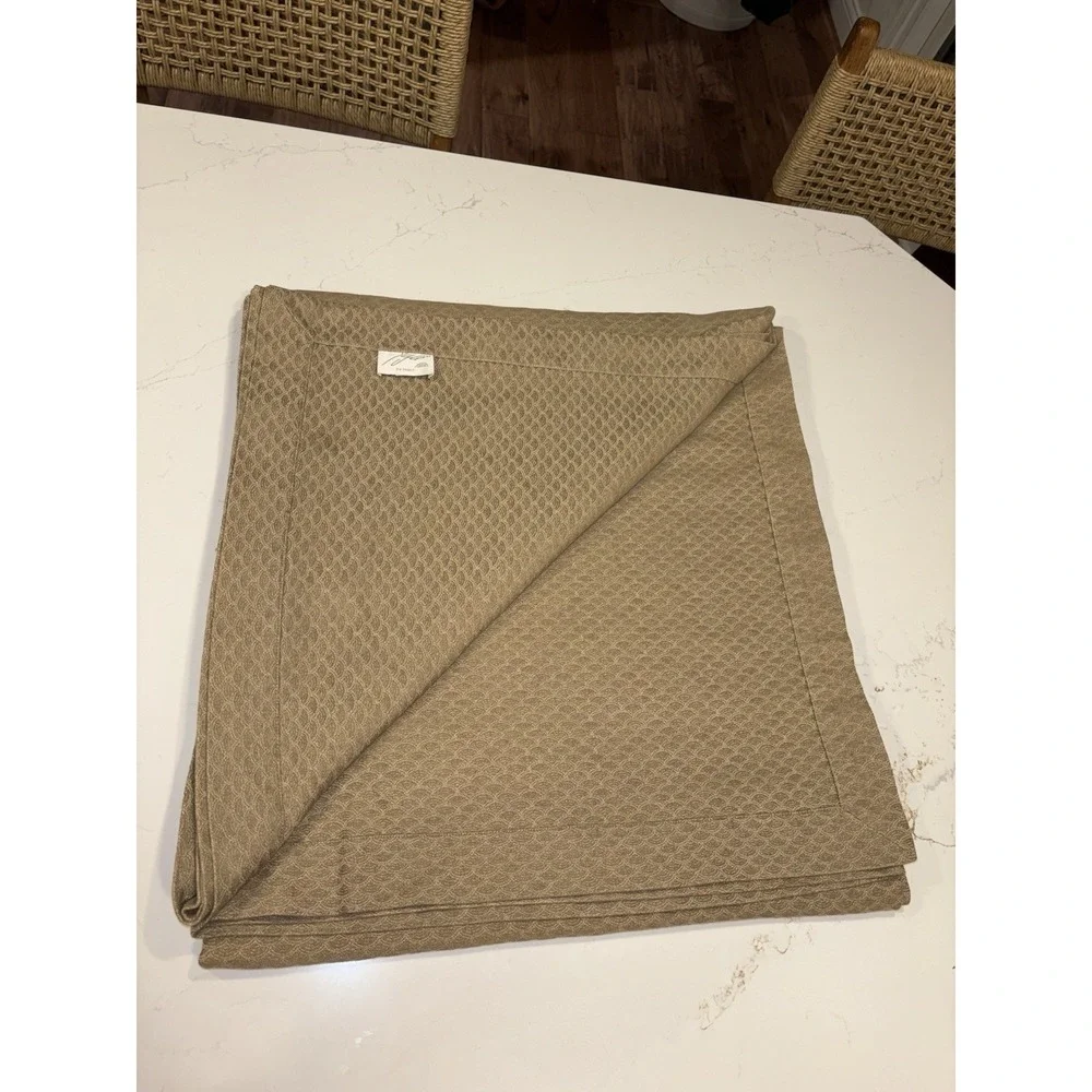 SDH Ygale Elegant Jacquard Weave Scalloped Texture 100% Cotton Queen Coverlet